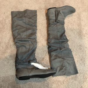 Women’s Knee Length Boots